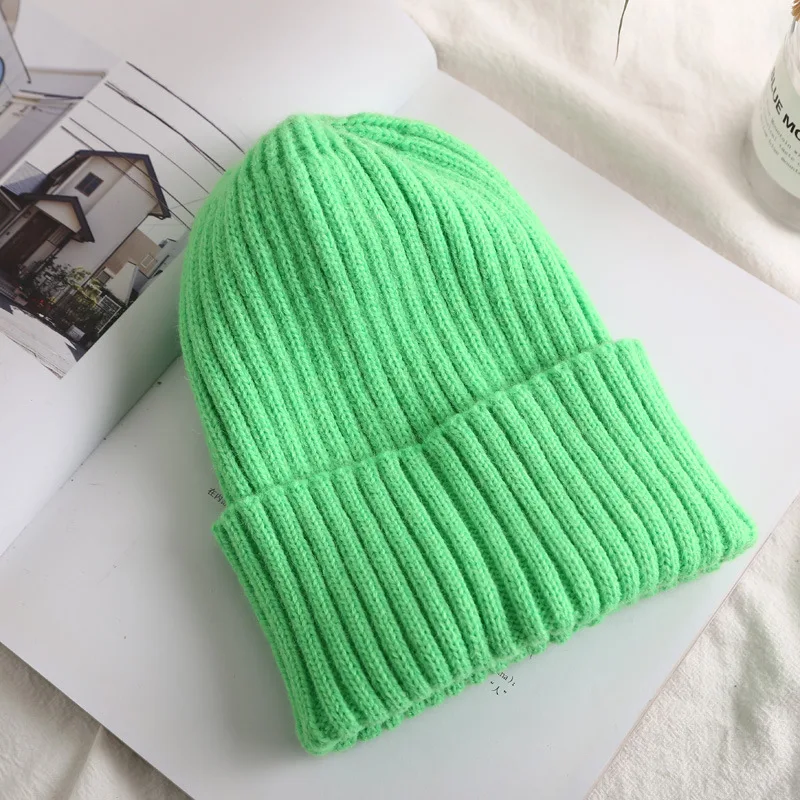 Осенне-зимняя новая Стильная однотонная шляпа вязанные шапочки Skullies cap beanie hat для мужчин и женщин 06 - Цвет: Зеленый