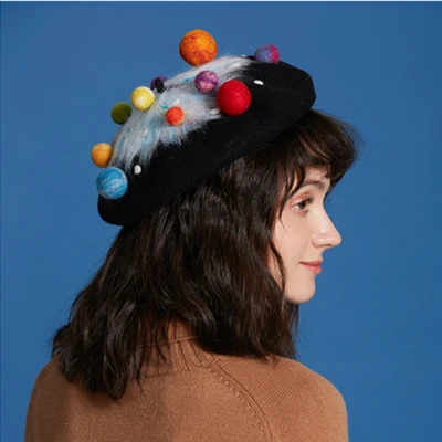 Berets Ручной работы шерсть планета ночное небо берет Повседневная Рождественская шапка ведьмы для женщин Зимний теплый подарок шляпа высокого качества женские береты Новинка - Цвет: Berets