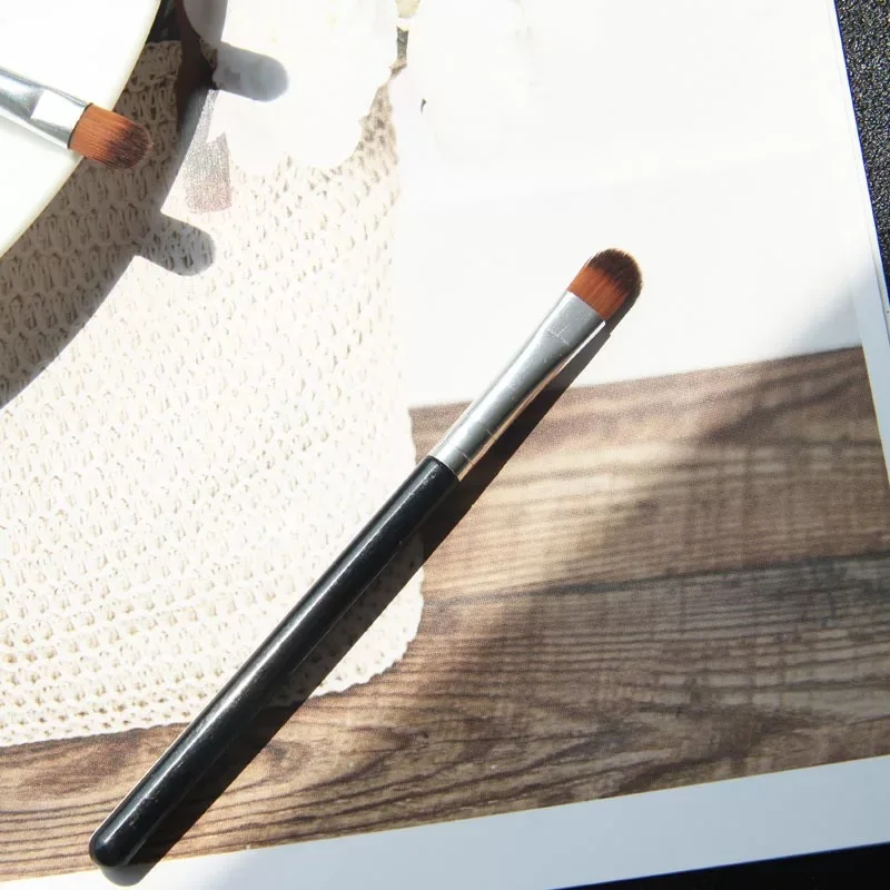 Eye shadow brush YANQINA, новинка, монохромные мерцающие тени для век, крем, водостойкие, стойкие, стойкие, блестящие тени для век, макияж для начинающих - Цвет: Eye shadow brush