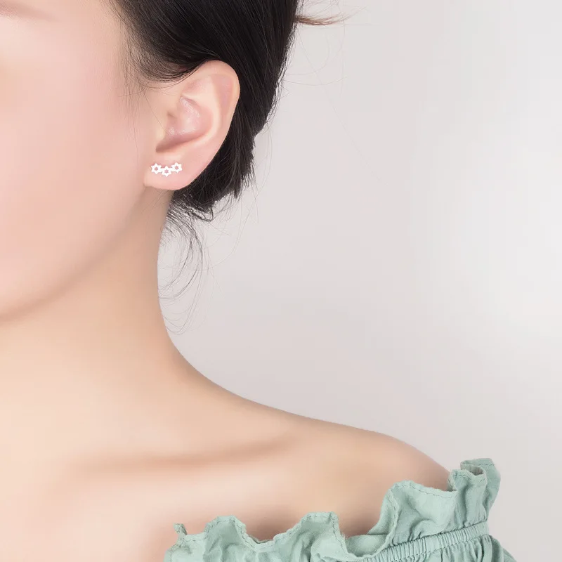 8895385143_1245011893