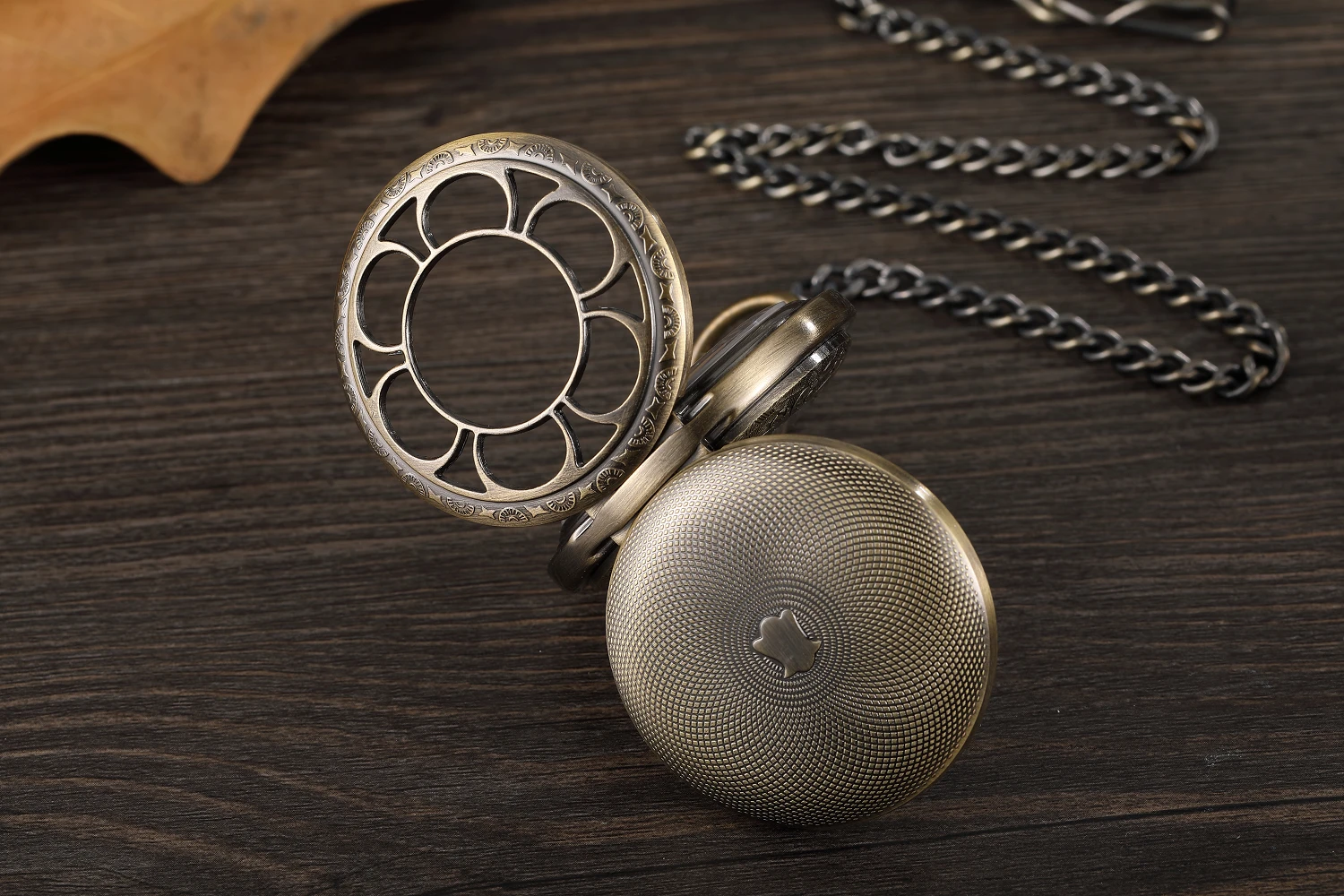 Retro Vintage Copper Pocket Watch Necklace Chain Pendant Antique Steampunk Mens Quartz Pocket Watches  New 2023