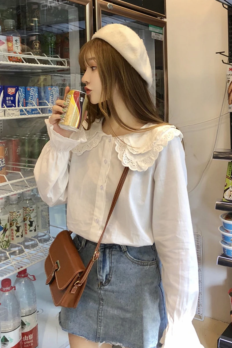 Very Cute Crochet Lace Baby Doll Blouse White Flare Sleeve Shirt Women Top Chemise Femme Chemisier Blanca Blusa Mujer Camisa