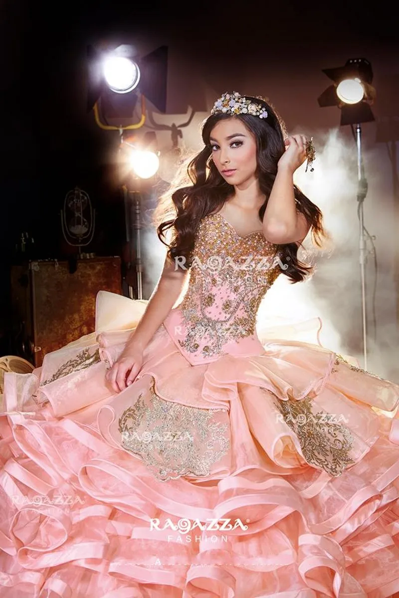 Blush pink Two Pieces Quinceanera Dresses Lace cutomsized Beaed Lace-up corset back Removeable Ruffles Skirt vestido de 15 anos