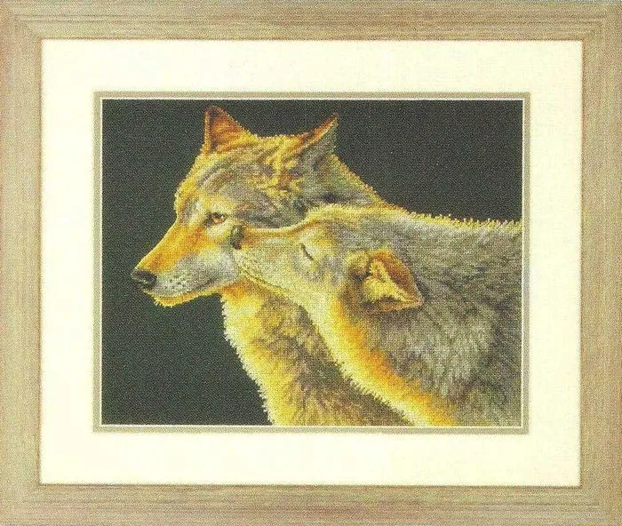 

Gold Collection Counted Cross Stitch Kit Wolf Kiss Wolves dim 35283