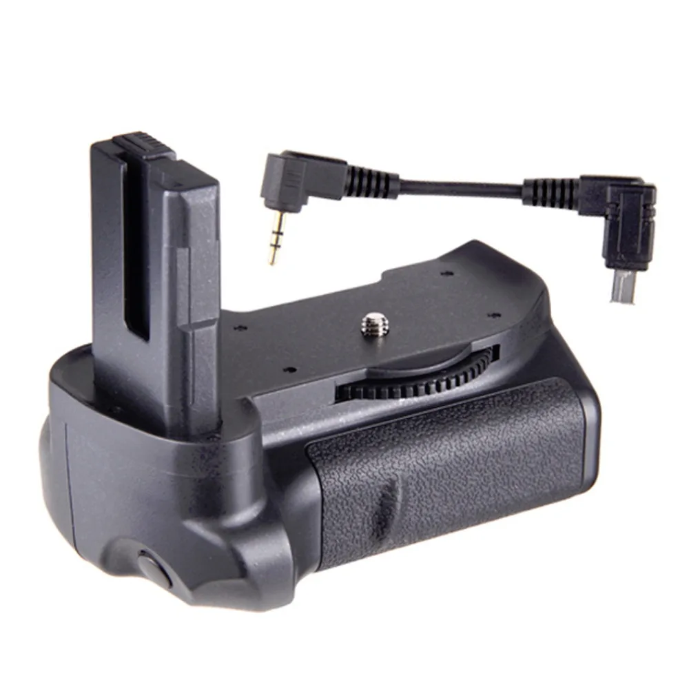 Travor BG-2G Battery Grip Vertical Black Battery Grip Holder for Nikon MB-D10 for Nikon D5300 D5200 D5100 Battery Grip