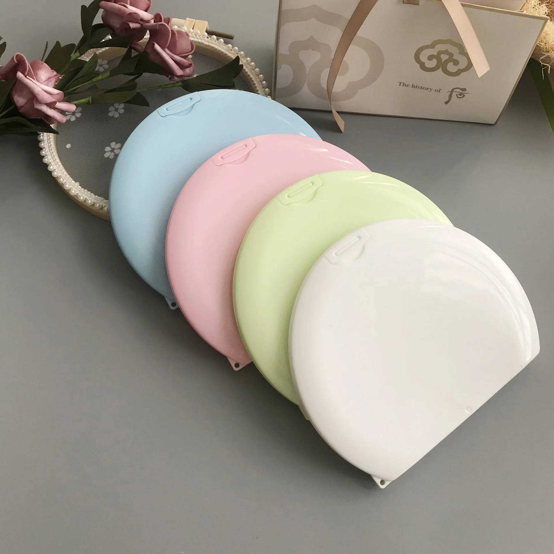 

Portable Mask Storage Dustproof Mask Storage Mask Storage Box Mask Storage Box With Mirrorkorean Mask Storage Box
