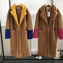 Yy22 женское платье 18 Зимний стиль комбинированный контрастный цвет толстый искусственный мех стрижка овец средней длины Тренч пальто женское