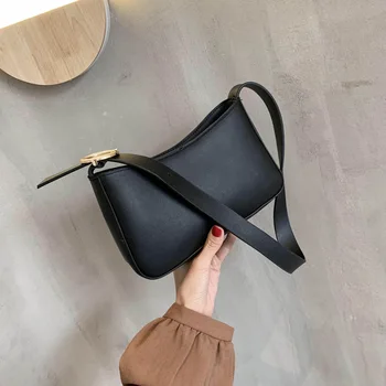 

Temperament soft surface casual half-moon bag underarm bag retro Korean simple one-shoulder messenger bag