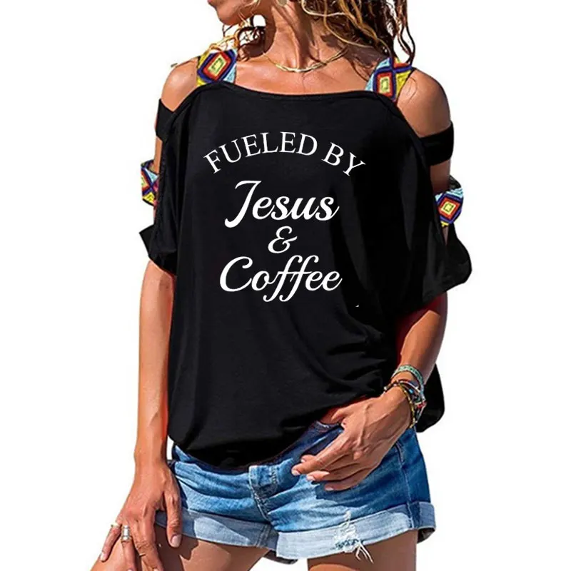 Fueled By Jesus& coffee Футболка женская Религиозная Христианская женская футболка с вырезами на плечах Мотивационная Библейская стих церковная футболка