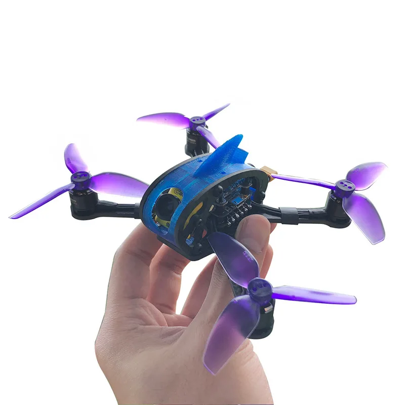Четырехосевой БПЛА(беспилотный летательный аппарат) FPV Крытая сквозная машина F4 28A 1106 2-4S 600 MW мини-машина черно-белая