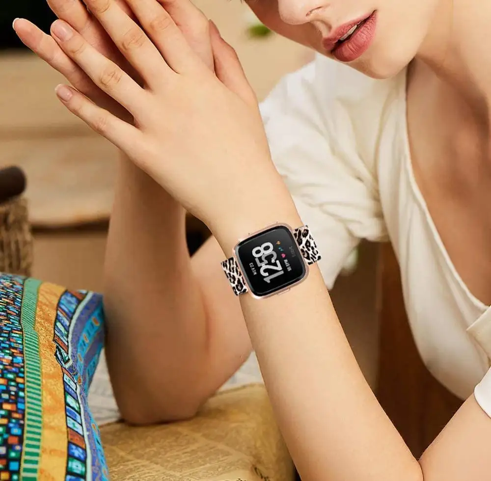 Ремешки Fitbit Versa/Versa 2/Lite/Special Edition силиконовые ремешки с цветочным принтом без