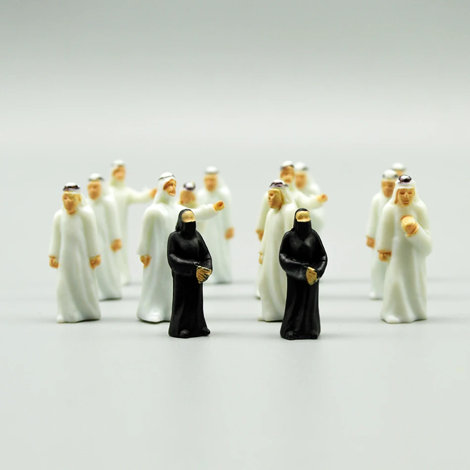 

1/50 Mini Lovely Arab Scale Model Character Landscape Train Building Layout Setting Toys For Children Plastic Diorama