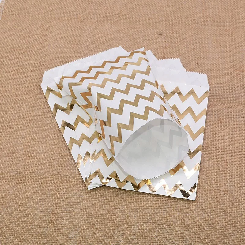 25pcs Kraft Paper Bags Treat Candy Bag Chevron Polka Dot Bags for Wedding Birthday Xmas New Year Party Favors Supplies Gift Bags - Цвет: 25pcs gold wave