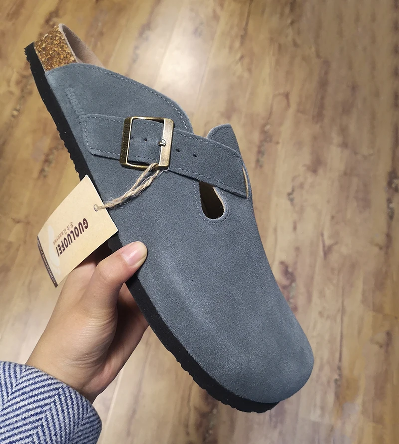 Grey Suede Размер 46; шлепанцы без задника; цвет коричневый; пляжная обувь на пробковой подошве в японском стиле; Цвет Красный; дизайнерские туфли без задника на плоской подошве с закрытым носком; большие размеры 45; мужские летние кожаные сандалии - Цвет: Grey Suede
