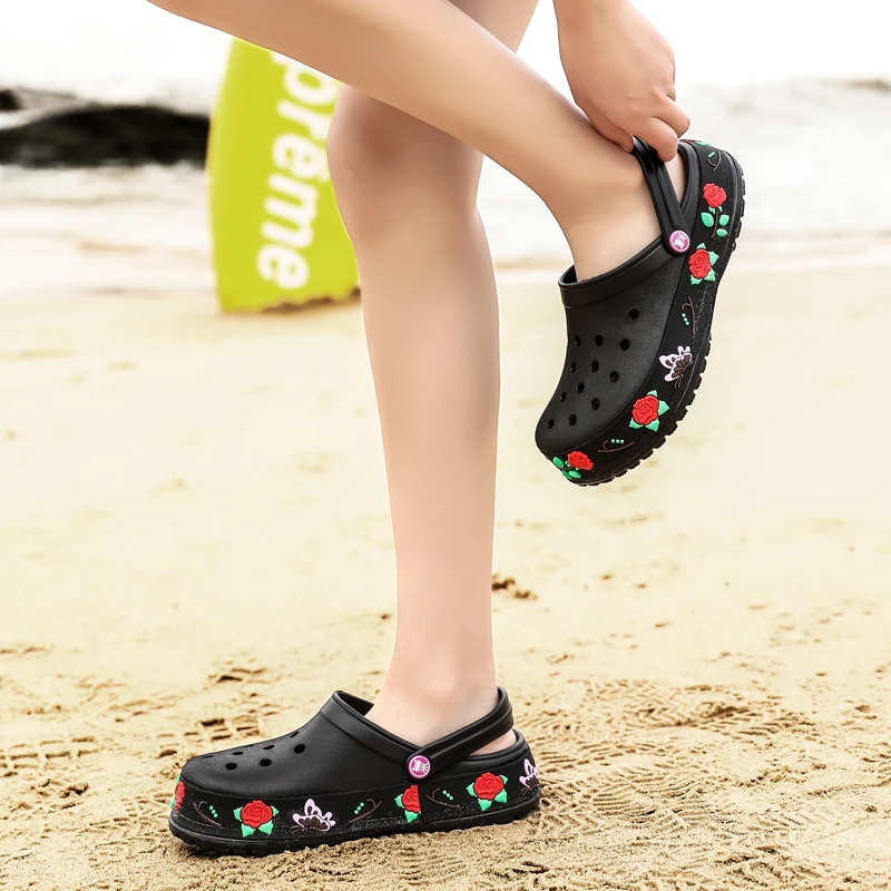 

Original Clog Comfortable Men Classic Sandals Summer Outdoor Beach Shoes Fit Flop Slip On Garden Flower Water Ombre Slippers