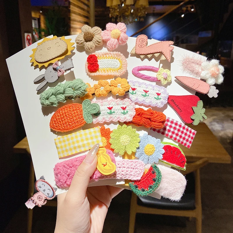 

[Xwen] 2020 New Autumn Winter Plush Hairpin Girl Headdress Kids Hair Clips Knitted Hair Ornament Fashion Accessories KX1329