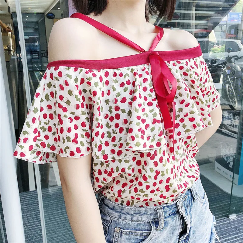 Женская шифоновая рубашка на бретельках с красным волнистым воротником и