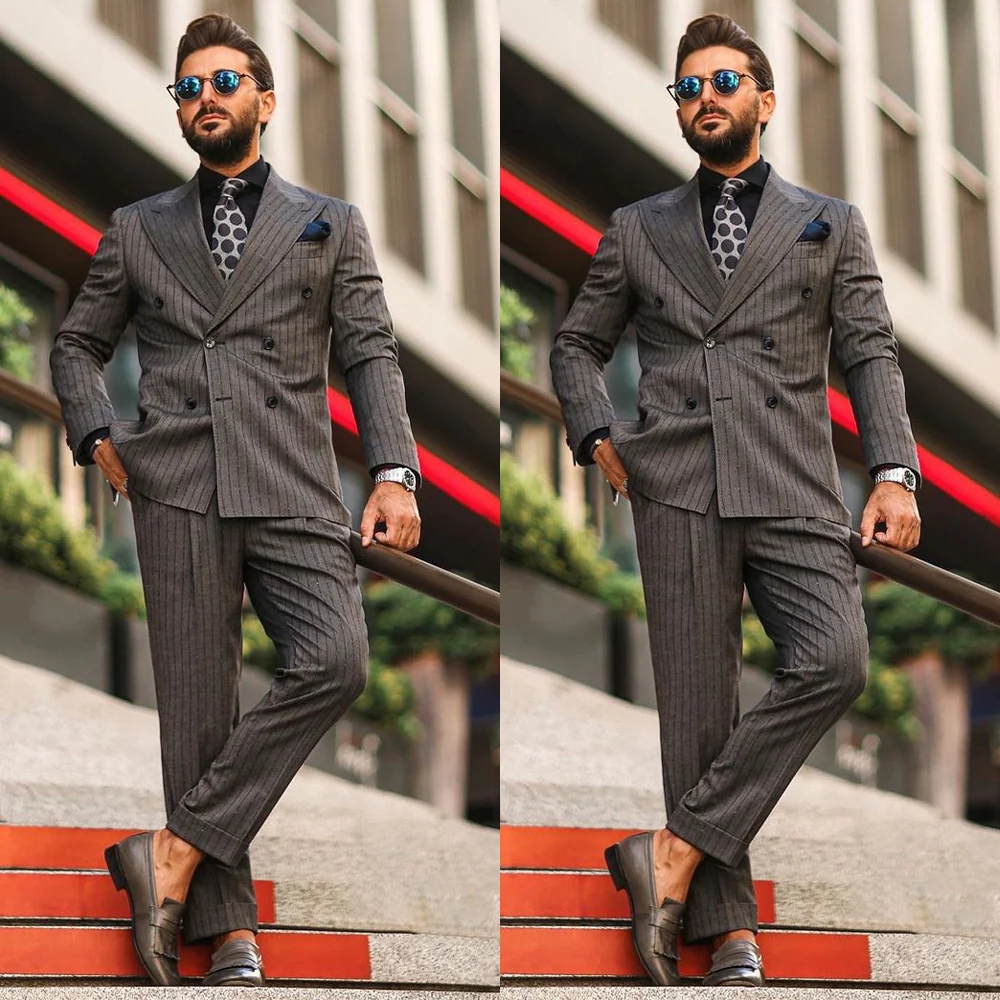 O Melhor Terno Preto para Noivas e Noivos: Guia Completo para Escolher o  Ideal em 2025, image size:1000x1000