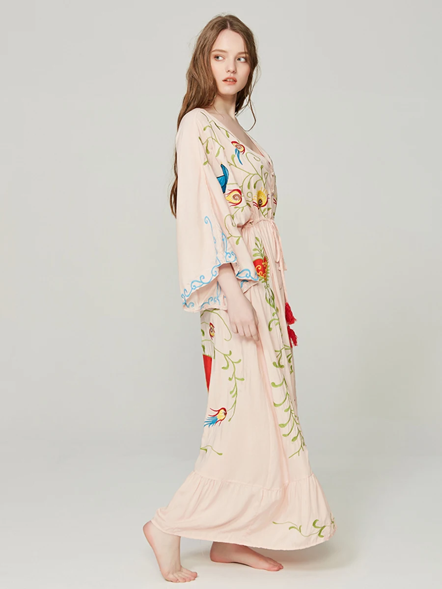 Цветочная вышивка Boho Макси платье женское запястье с расклешенными рукавами глубокий v-образный вырез кнопка с кисточкой длинное платье осенние винтажные Сарафаны