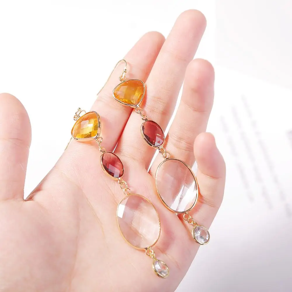 

Glamour drop glass connectors are used to make jewelry and create high-quality accessories for DIY ladies necklace earrings