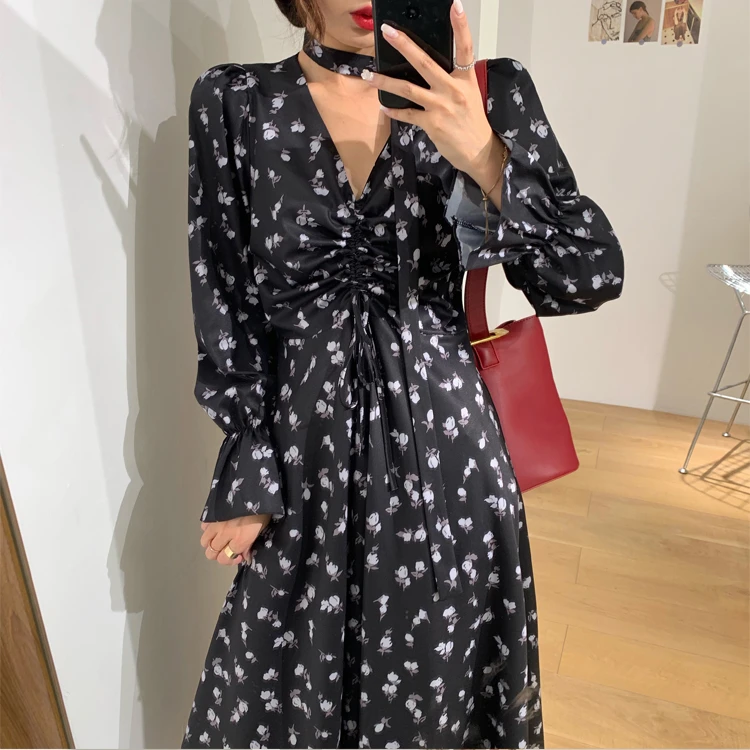 2020 New Autumn Female Chiffon Long Dress Women Long Sleeve Holiday Boho Beach Dress Vintage Floral Print Party Vestidos Robe