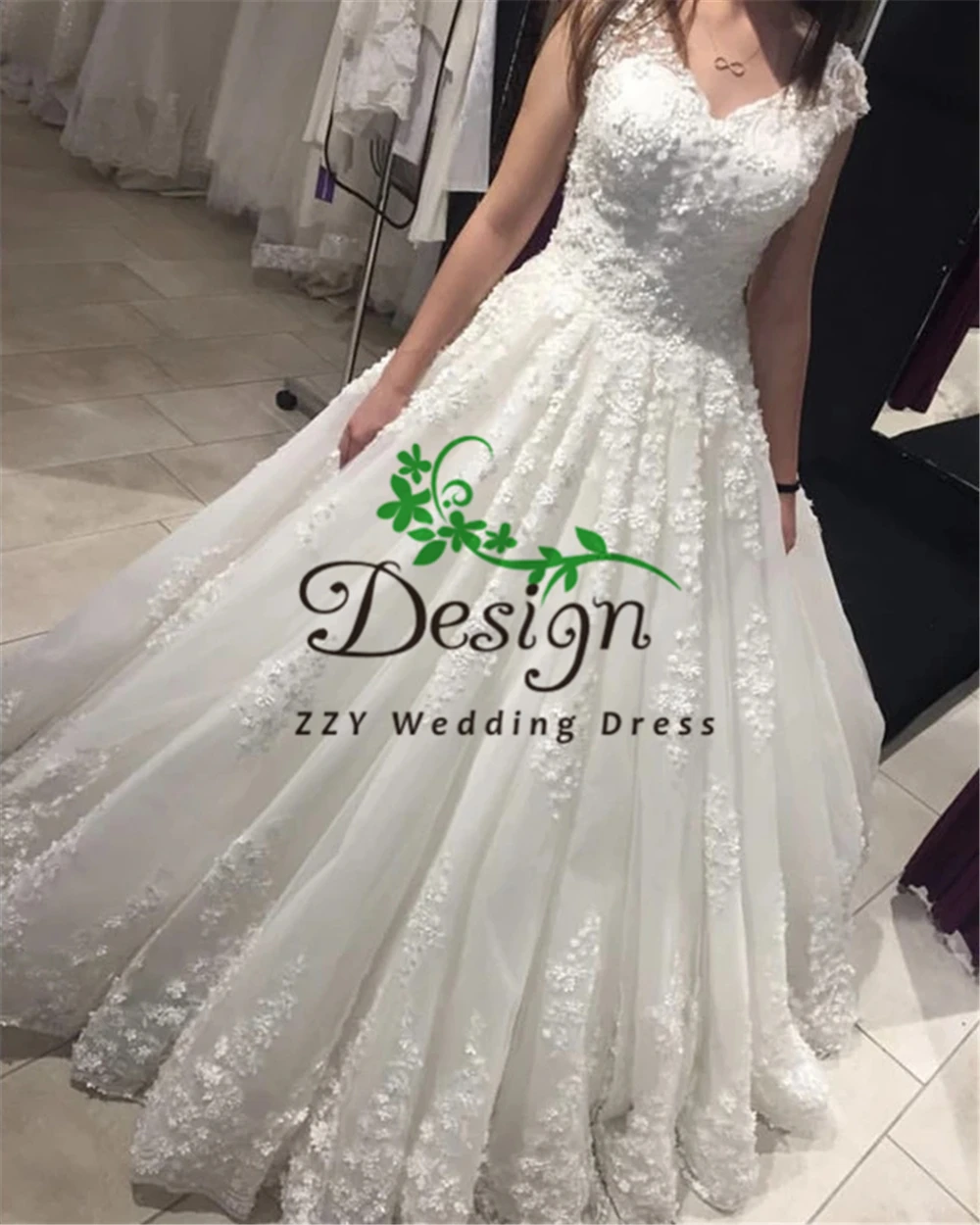 

Illusion V-Neck Organza And Tulle Princess Heavy Hands Flowers Appliques Ball Gown Wedding Dresses Custom-Made vestido de novia