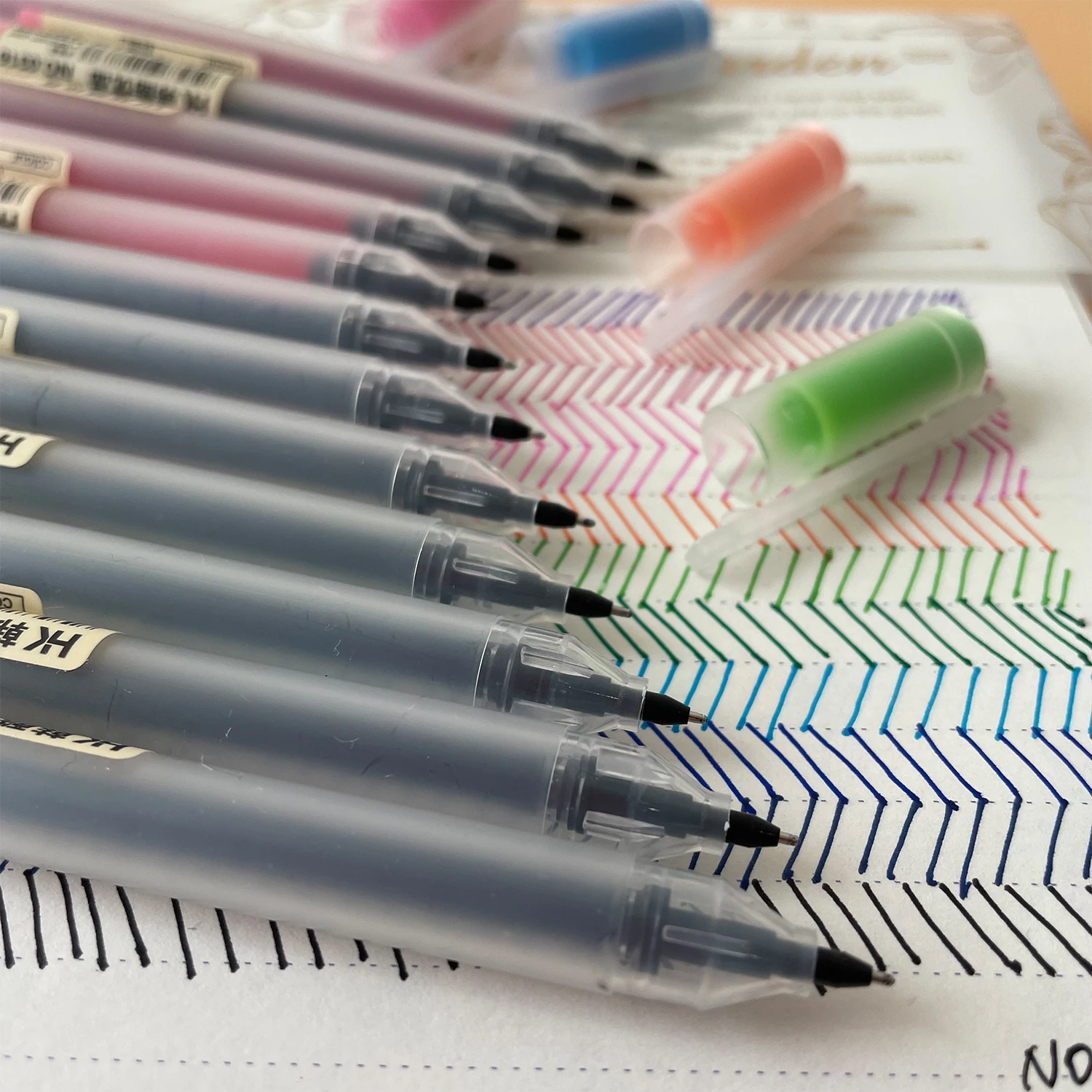 HANKU Glitter Highlighters Pens 10 Pack Chisel Tip Assorted Pastel Color Glitter Highlighter