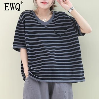 

[EWQ] 2020 Spring Summer New Pattern V-collar Short Sleeve Hit Colors Striped Patchwork Pullovers Vintage T-shirt Women AK89304