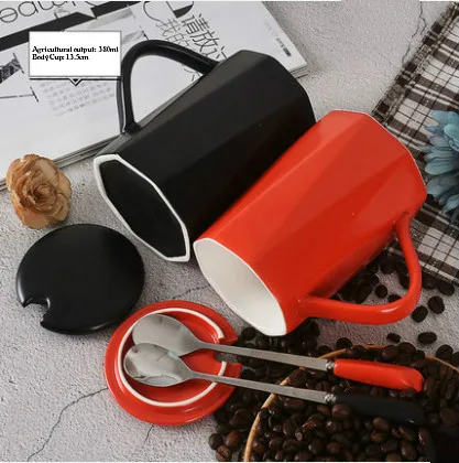 Red and black Лидер продаж! В скандинавском стиле креативная трендовая чашка, парная кружка, индивидуальная керамическая чашка с ложкой, семейная кофейная чашка, чайная чашка, лучший подарок - Цвет: Red and black