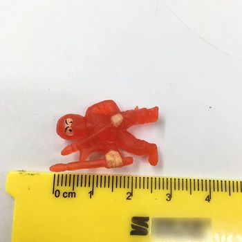 בובות נינג'ה מפלסטיק – סט של 35 יחידות