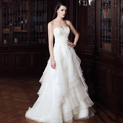 White Corset Wedding Dresses Tiered Strapless Sleeveless Bridal Gowns 2022 with Fluffy Tulle Floor-Length robe de mariée  New