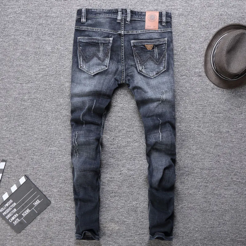 2019 New Style Designer Men Jeans Fashion Streetwear Black Blue Color Slim Fit Buttons Classical Jeans Men Pants 2019 New Style Designer Men Jeans Fashion Streetwear Black Blue Color Slim Fit Buttons Classical Jeans Men Pants