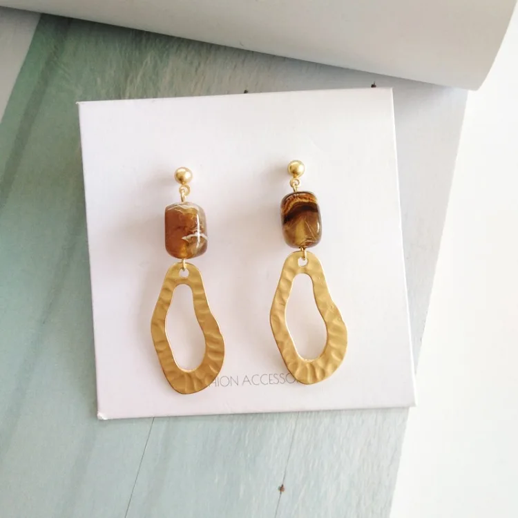 

Irregular Circle Matte Earrings with Clips Stylish Geometric Earings Charms