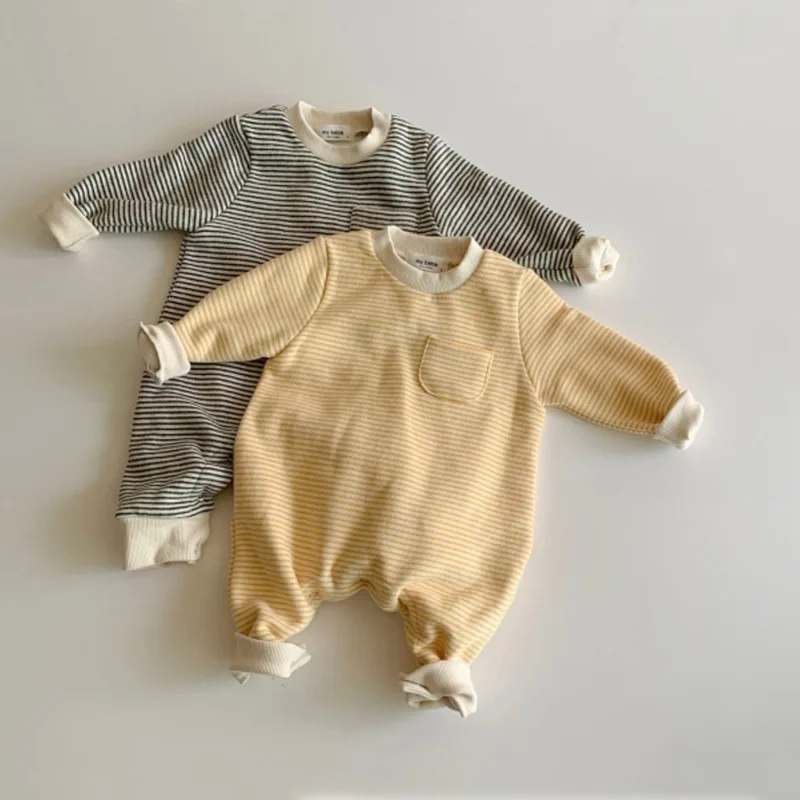 MILANCEL/новая зимняя одежда для малышей; комбинезоны в полоску для маленьких девочек и мальчиков; простой стиль; Детский костюм для игр
