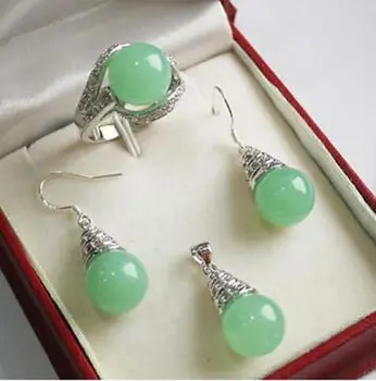 

Pretty Women's 12mm Light green Jade Pendant Necklace Earrings Ring set