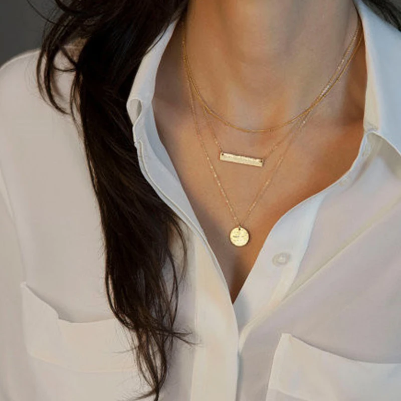 

Fashion Simple Necklaces Rose Gold 26 Letter Knot Knot Trend Personality Necklaces Ladies Women Necklaces Jewelry