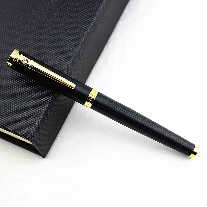 Шариковая ручка с черным и золотым зажимом 0 5 мм черными чернилами в подарочной