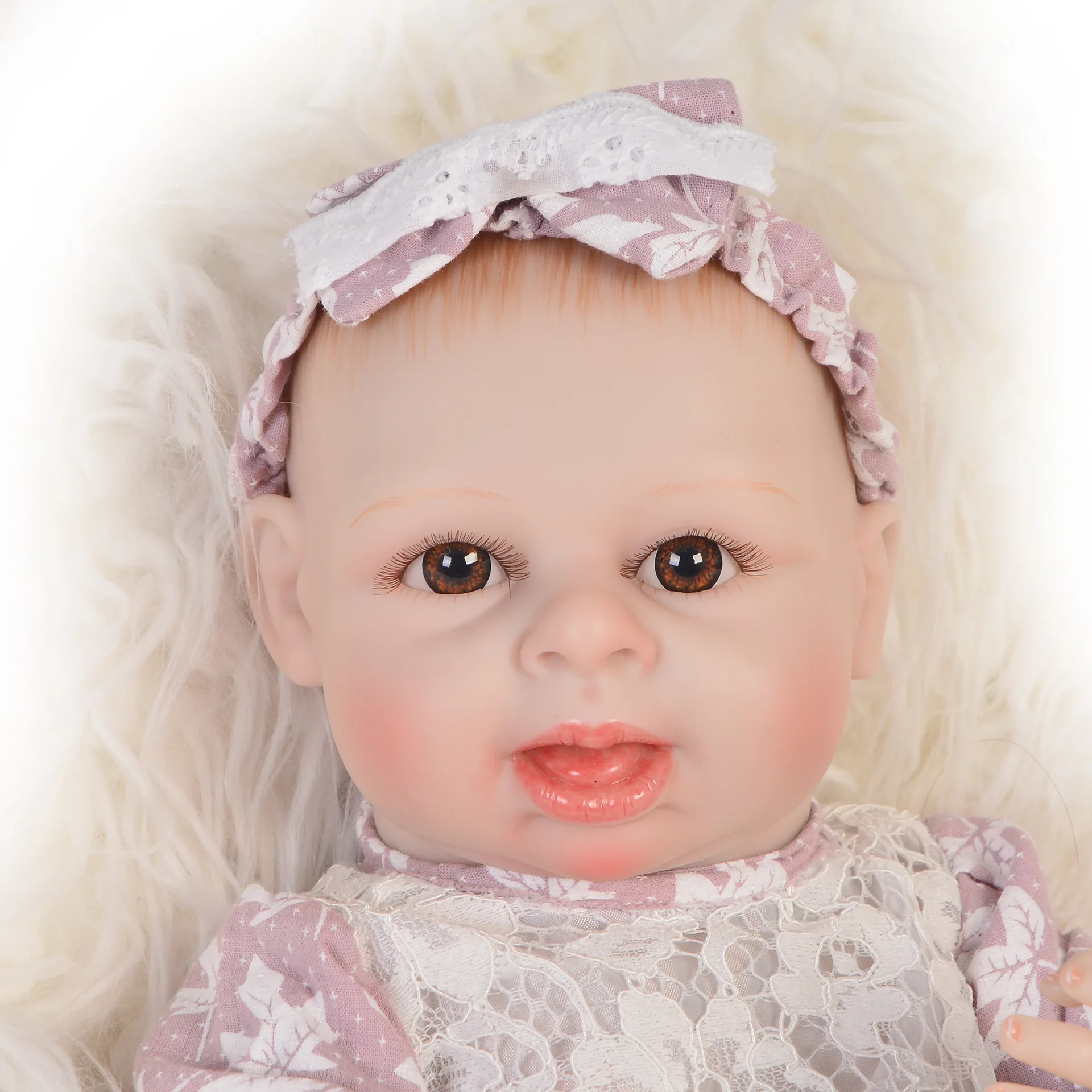  Keiumi 17-Inch New Style Full Rubber Reborn Baby Doll-Water Model Infant