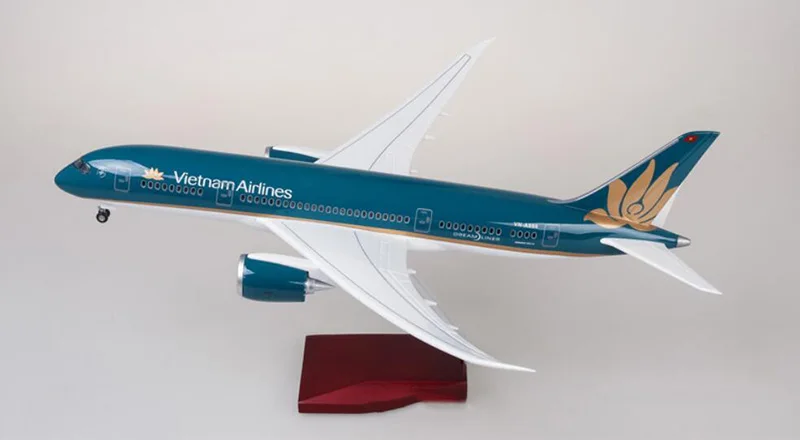 1/130 масштаб 47 см частный самолет Boeing B787 Dreamliner самолет вьетнамские авиалинии Модель W светильник и колеса литой пластик план