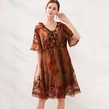 

2020 Summer New Dress Women Europe Pluz Size Fashion Ladies Dress Embroidery Short Sleeve V Neck Women Clothing