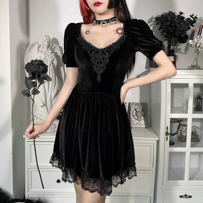Gothic Black Women Elegant Pleated Dress Summer Lady Lace V Neck Puff Short Sleeve Velvet Dresses Embroidery Empire Vestidos