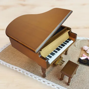 

Qiaojiangya metal foot pedal gold-plated movement wooden piano music box Christmas gift M04JG