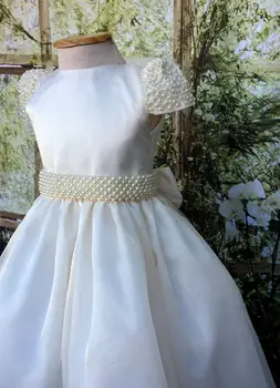 

Pearl Beading Cap Sleeve Princess Ball Gowns Flower Girls Dresses Christening Girls Dress Pearl Waistband Luxury White