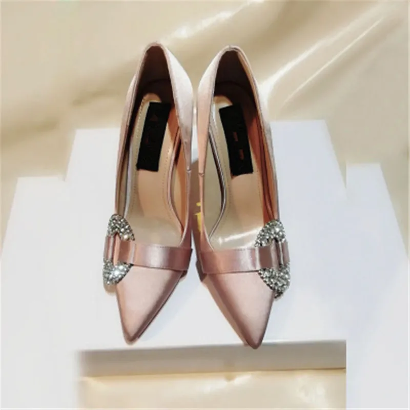Женские туфли-лодочки; scarpe donna; женские туфли с острым носком на высоком каблуке; сезон осень; zapatos mujer; обувь с украшением в виде кристаллов; женские шелковые свадебные туфли с пряжкой - Цвет: AS SHOW 9CM