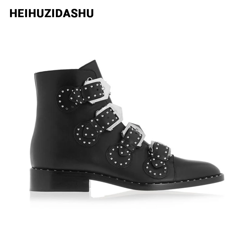 Luxury Brand Silver Buckle Ankle Boots For Women INS Street Style Rivet Women Boots Winter Warm Low Heel Punk Shoes Woman