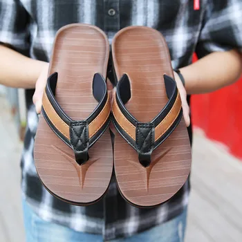 

2020 New Sandal Slipper Men's Comfort Lightweight Rubber Wide Flip Flops, outdoor Non Slip Thong Sandals for men size 39-46