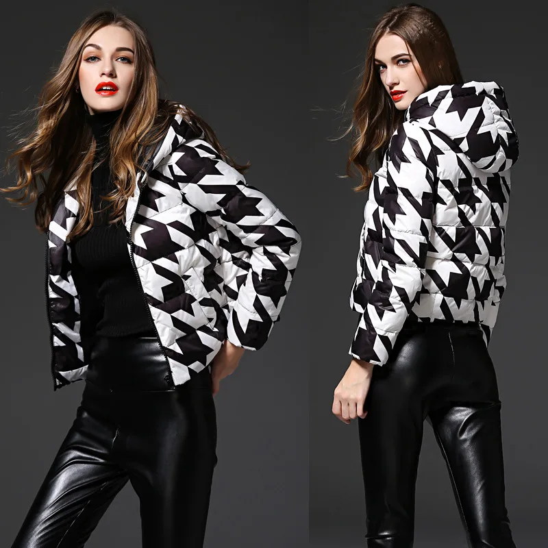 

Short Down Coats Women White Duck Down jacket 90% Feather Polyester Fabric Black White Lattice Slim Zippers Light Plus Size
