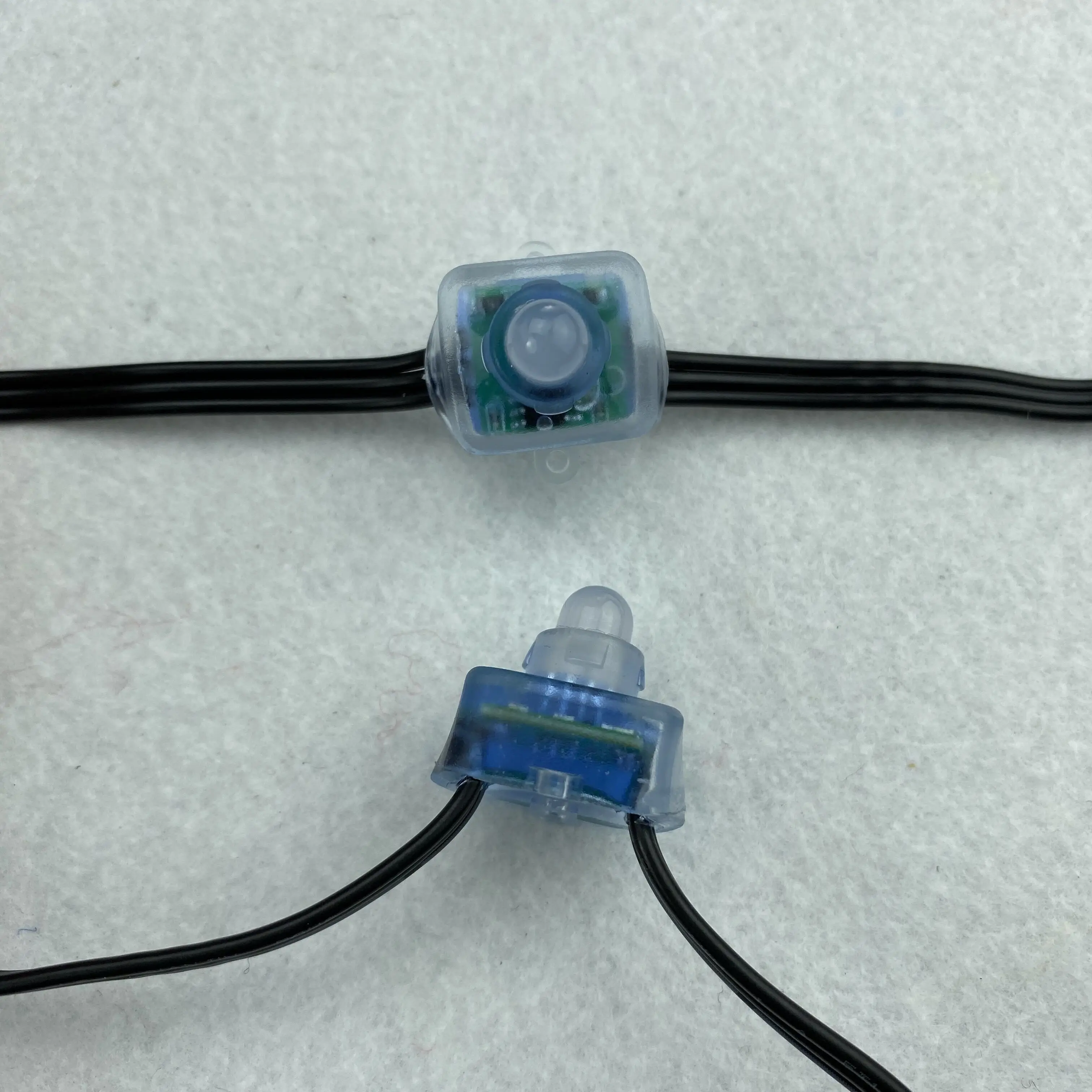 50pcs/set square type DC12V addressable 12mm WS2811 RGB led smart pixel nodeBLACK 18AWG)wire IP68 0.2m xConnect/13.5mm pigtail | Освещение