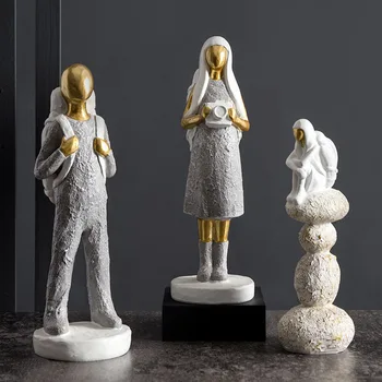 

Abstract Backpack Man Traveler Character Figurines For Home Decoration Resin Ornaments TV Cabinet Display Figurines Kids Toys