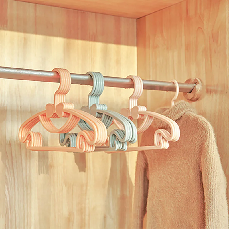 5/10/20pcs Kids Clothes Hanger Racks Portable Plastic Display Hangers Windproof Children Coats Hanger Baby Clothing Organizer